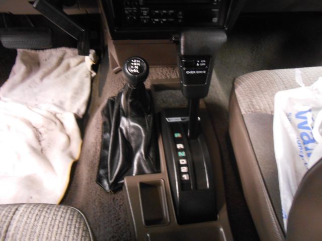 1991 Nissan Other Pickups - photo 5