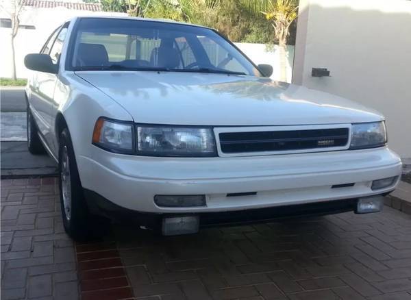 1991 Nissan Maxima SE