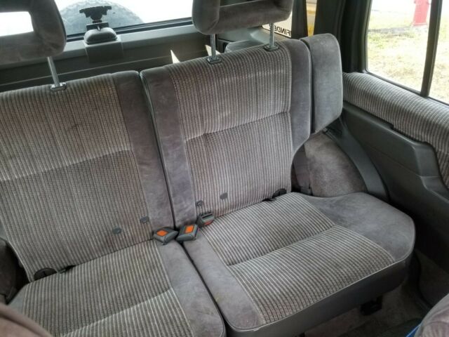 1991 Nissan Pathfinder SE - photo 10