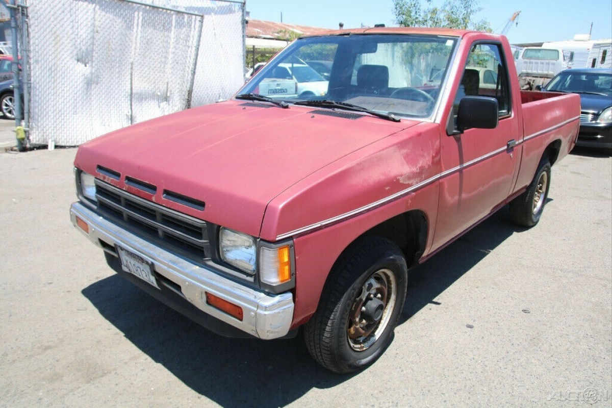 1991 Nissan Truck - photo 3