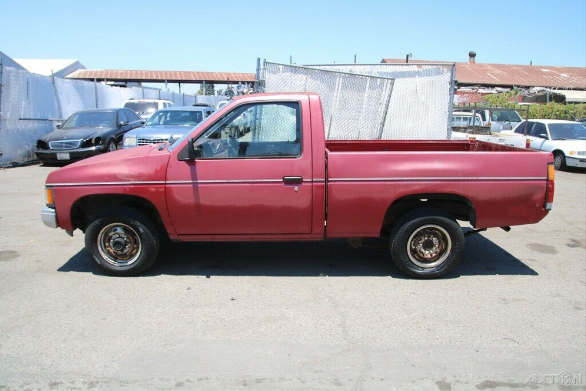 1991 Nissan Truck - photo 4