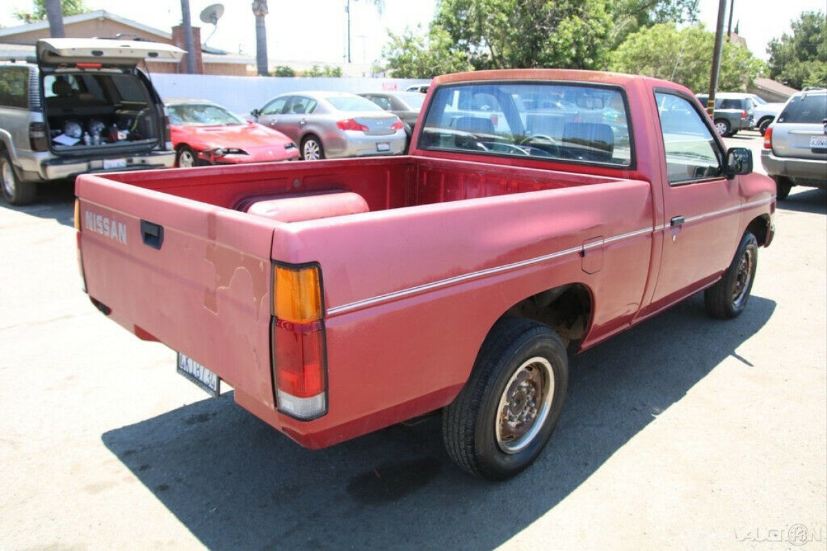1991 Nissan Truck - photo 7