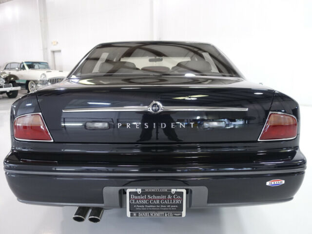 1991 Nissan President Sovereign Luxury Sedan - photo 4