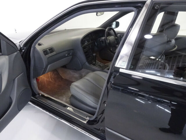 1991 Nissan President Sovereign Luxury Sedan - photo 6