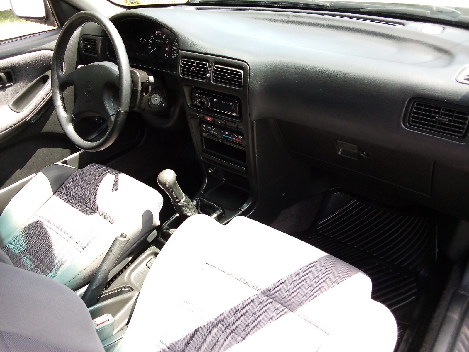 1991 Nissan Sentra - photo 11
