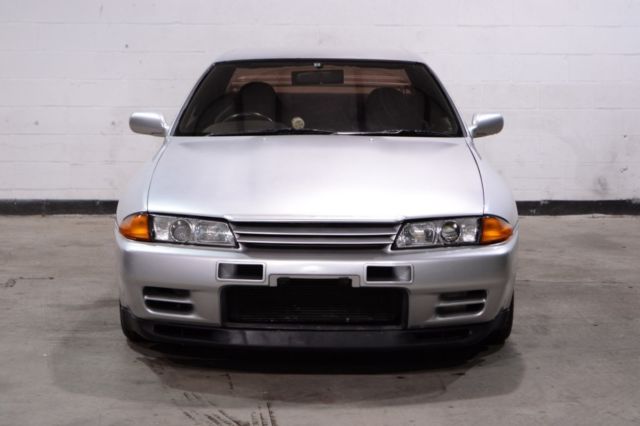 1991 Nissan GT-R - photo 2