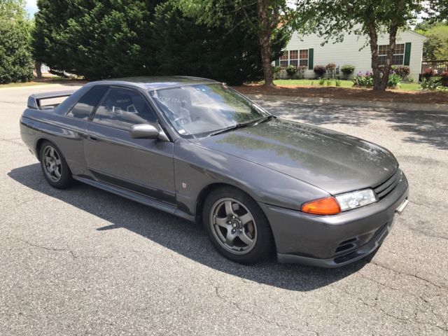1991 Nissan GT-R 2 door coupe - photo 2