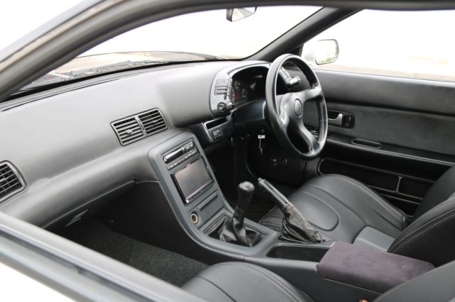 1992 Nissan GT-R Skyline - photo 11