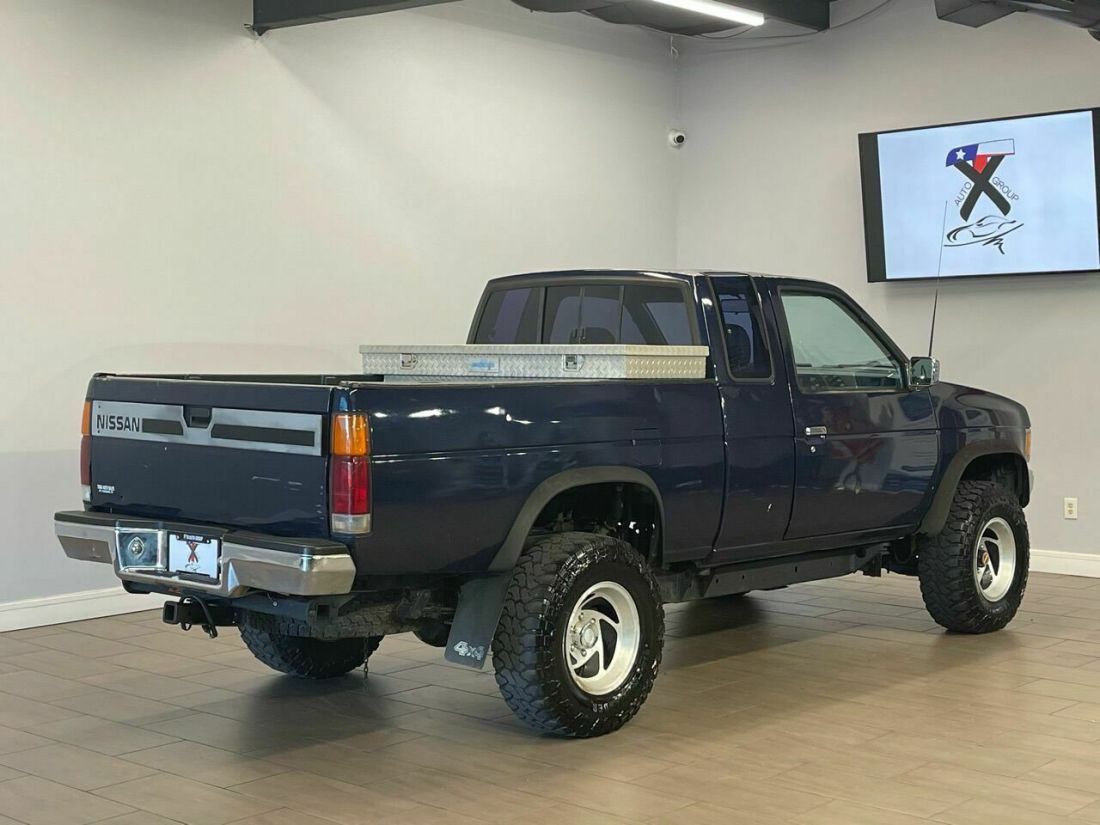 1991 Nissan Other Pickups SE V6 2dr 4WD Extended Cab SB - photo 5