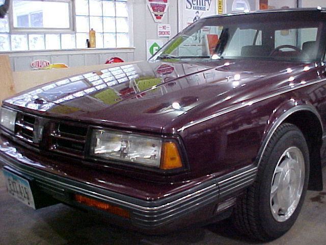 1991 OLDS 88 / 2 OWNER CAR / VERY EXCELLENT COND. LOW MILES / GARAGE KEPT 1991 Oldsmobile Eighty-Eight