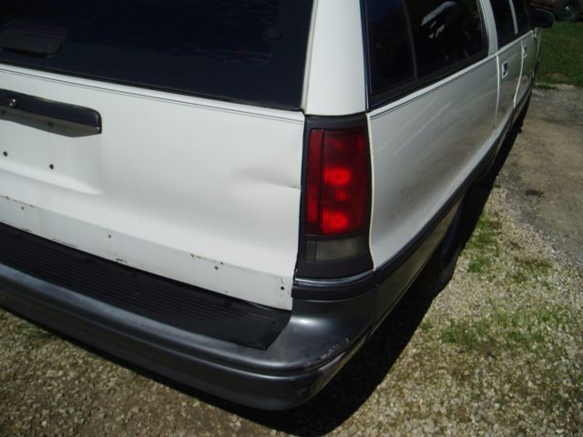 1991 Oldsmobile Custom Cruiser - photo 8