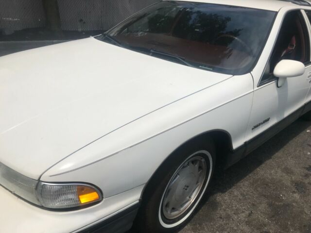 1991 Oldsmobile Custom Cruiser LTD - photo 10