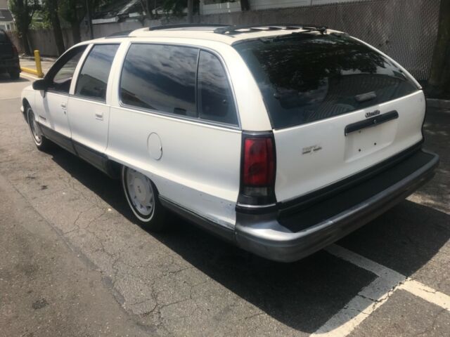 1991 Oldsmobile Custom Cruiser LTD - photo 4