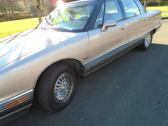 1991 Oldsmobile Ninety-Eight Elite - photo 2