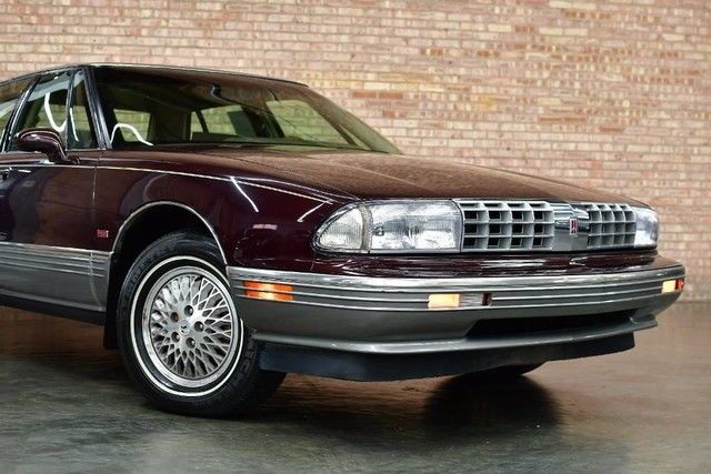1991 Oldsmobile Ninety-Eight Regency Elite - photo 2