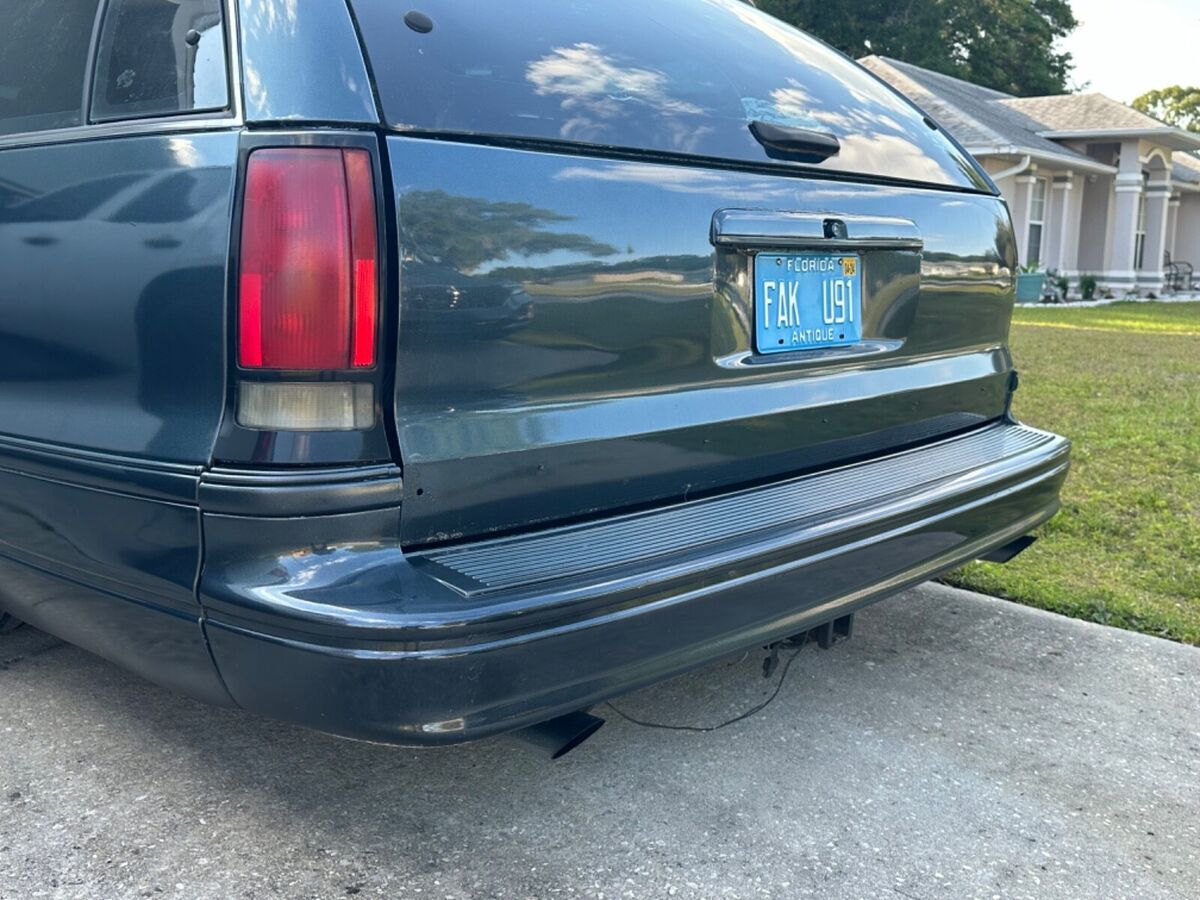 1991 Oldsmobile Custom Cruiser - photo 5