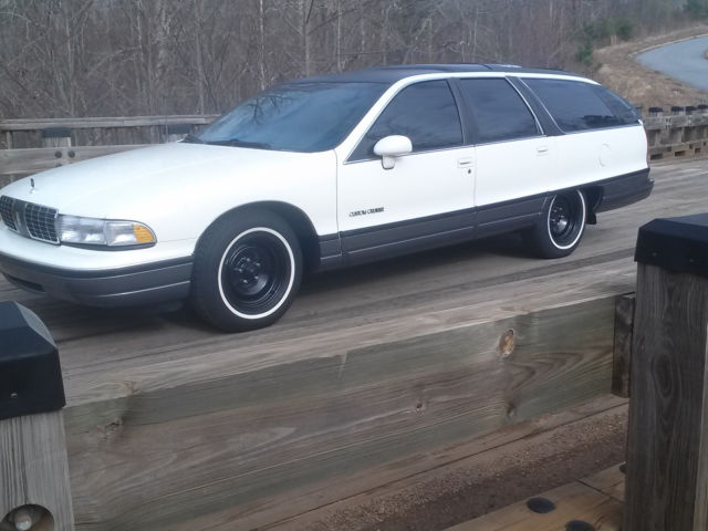 1991 Oldsmobile Custom Cruiser - photo 4