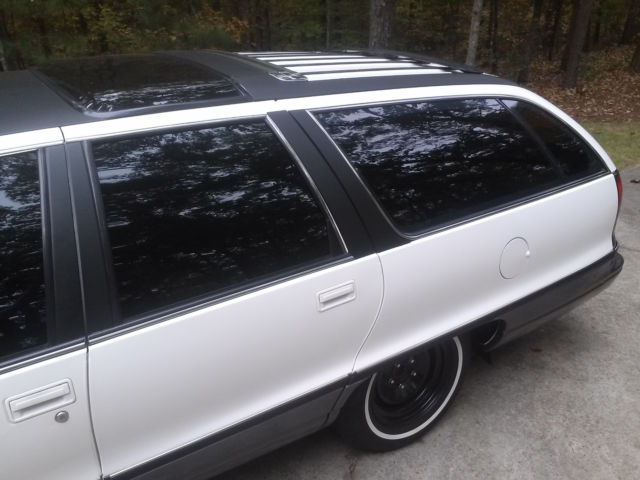 1991 Oldsmobile Custom Cruiser - photo 6