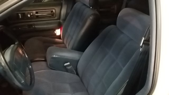 1991 Oldsmobile Custom Cruiser - photo 9