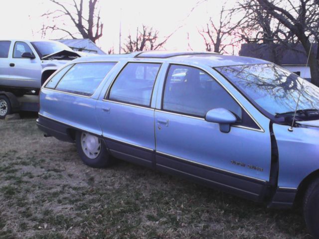 1991 Oldsmobile Custom Cruiser - photo 2