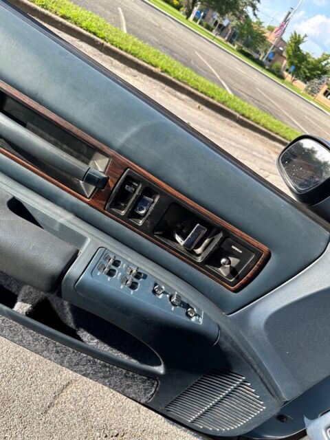 1991 Oldsmobile Custom Cruiser - photo 11