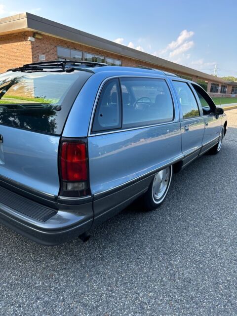 1991 Oldsmobile Custom Cruiser - photo 5