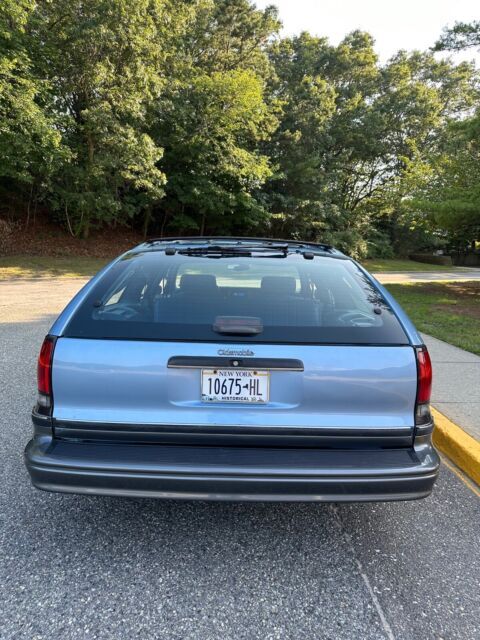 1991 Oldsmobile Custom Cruiser - photo 8