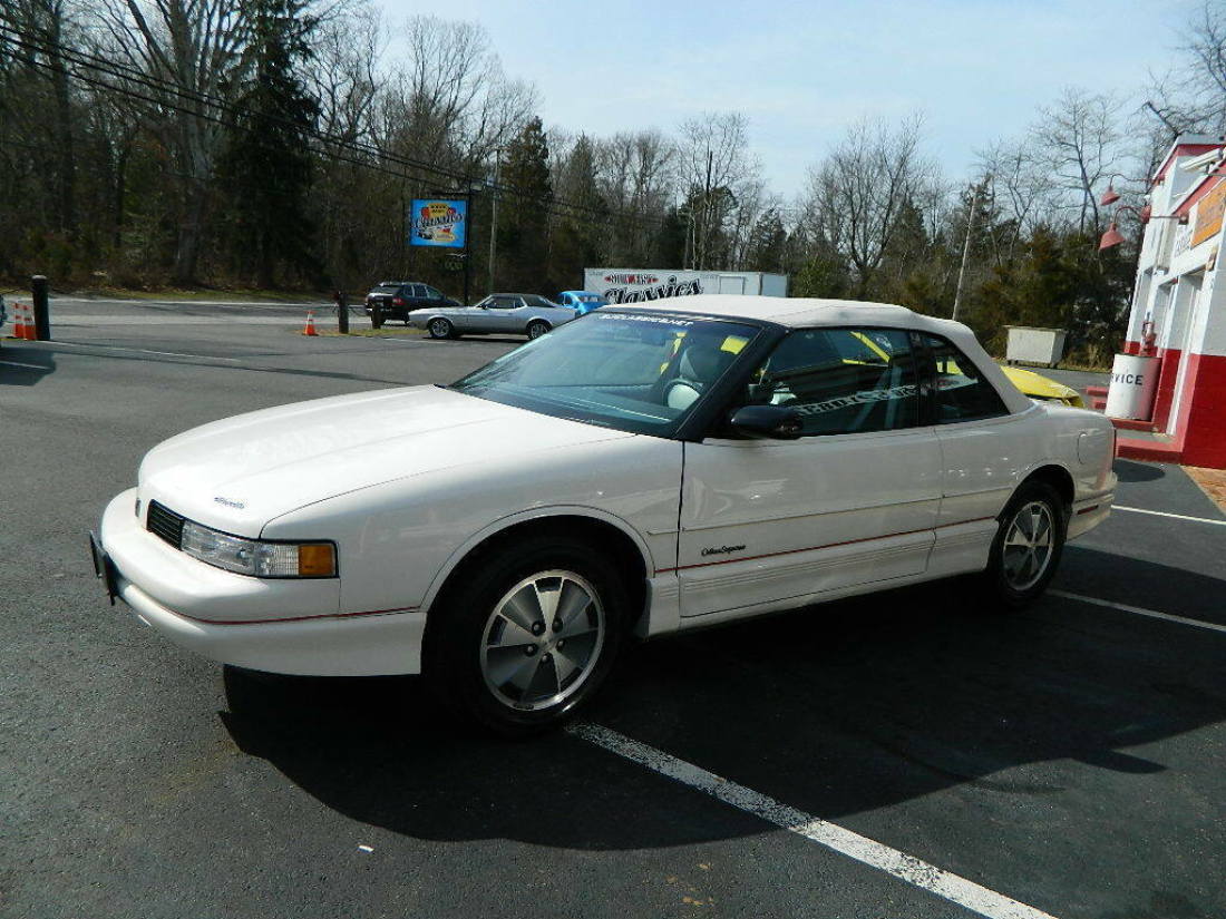 1991 Oldsmobile Cutlass Supreme - photo 2