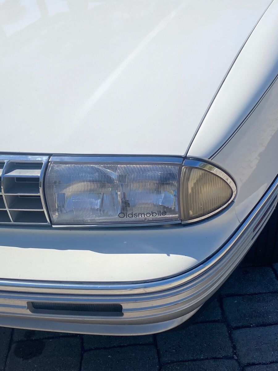 1991 Oldsmobile 98 REGENCY ELITE - photo 2