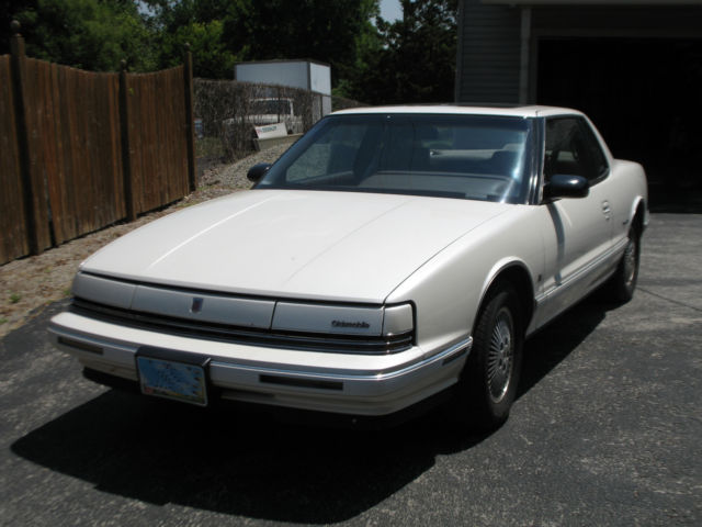 1991 Oldsmobile Toronado, very good condition, 45801 miles, all original 1991 Oldsmobile Toronado