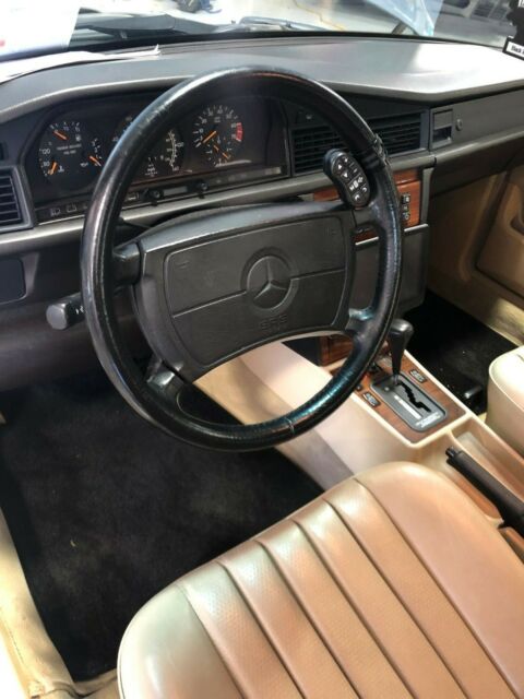 1991 Mercedes-Benz 190-Series - photo 6