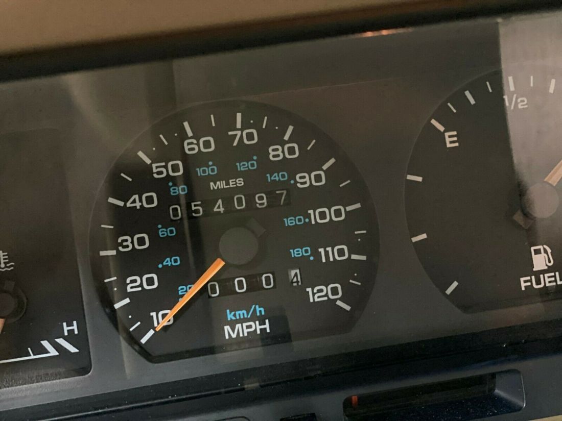 1991 Plymouth Acclaim - photo 9