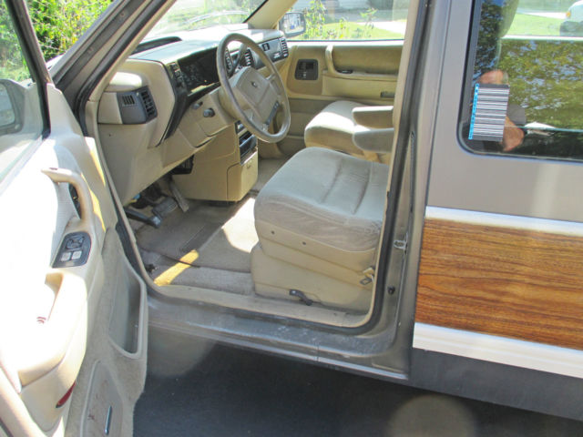 1991 Plymouth Grand Voyager - photo 4