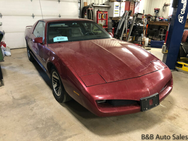 1991 Pontiac Firebird 113000 Miles Maroon Coupe 8 Cyl, Automatic 1991 Pontiac Firebird --