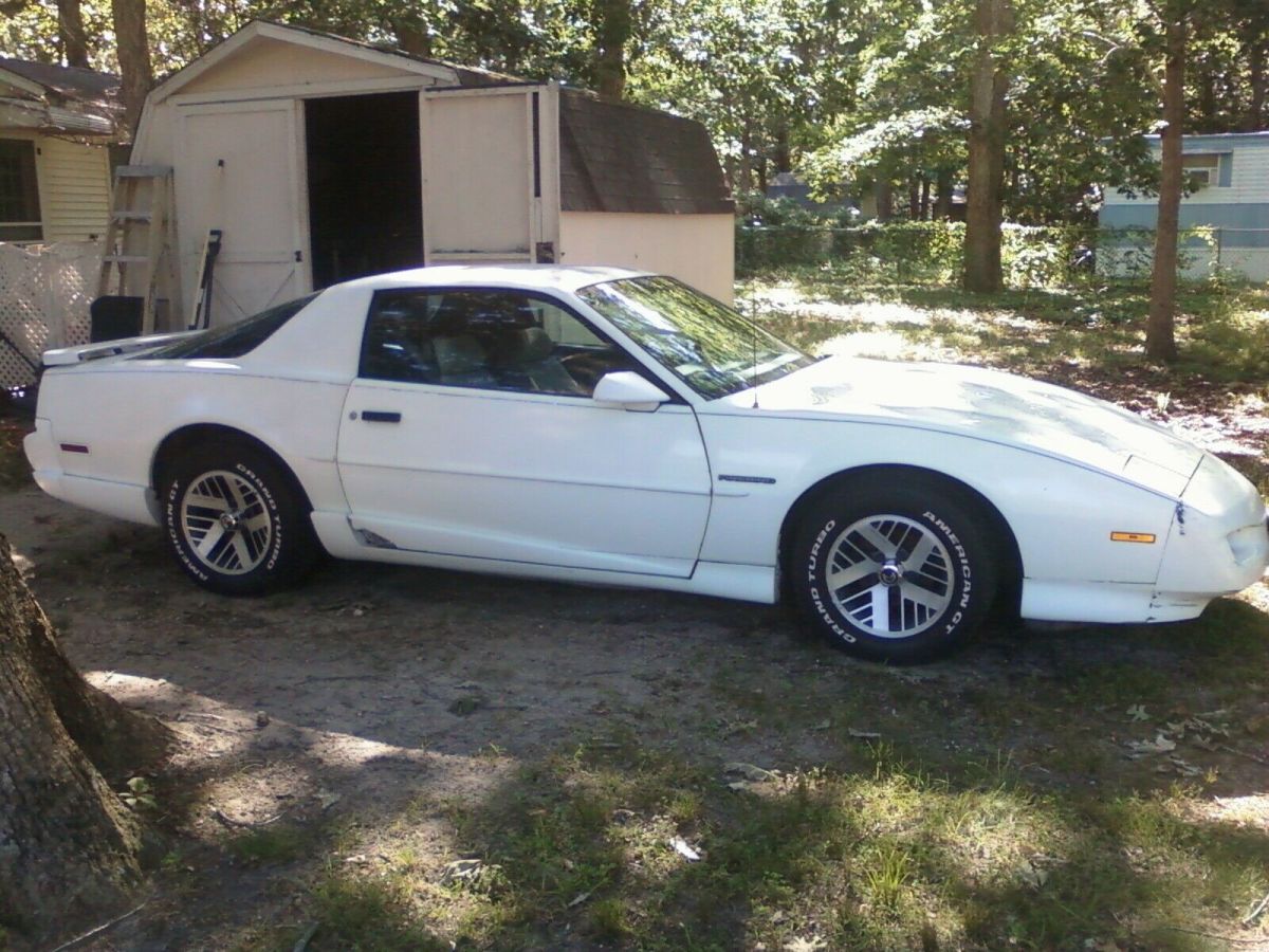 1991 Pontiac Firebird 2dr - photo 3