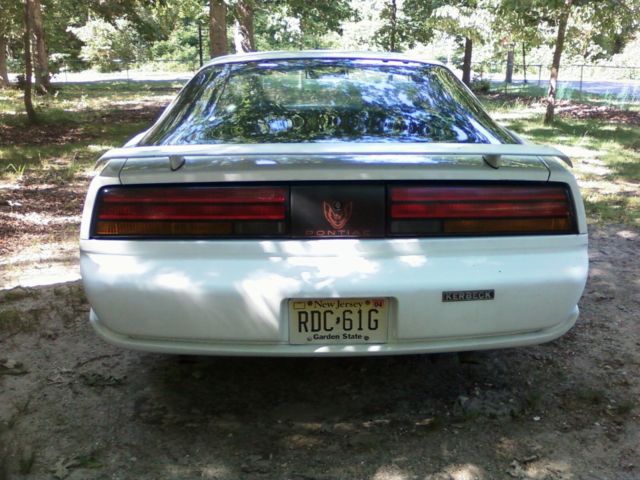 1991 Pontiac Firebird Base - photo 2