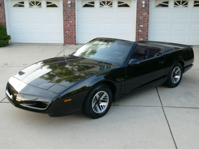 1991 Pontiac Firebird Convertible - photo 2