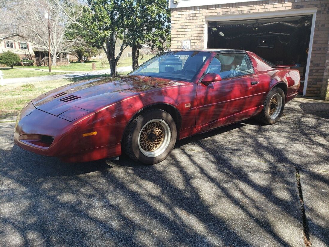 1991 Pontiac Firebird Sportscar Red RWD Automatic TRANS AM 1991 Pontiac Firebird TRANS AM