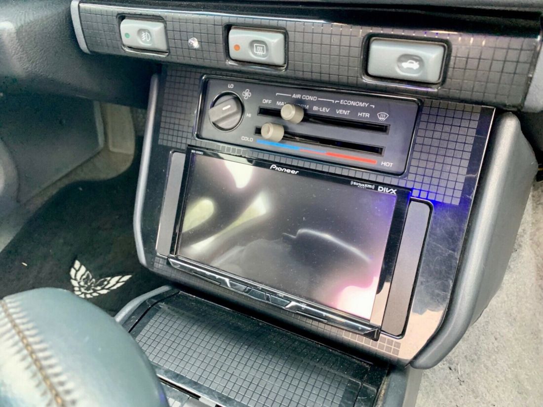 1991 Pontiac Trans Am - photo 10