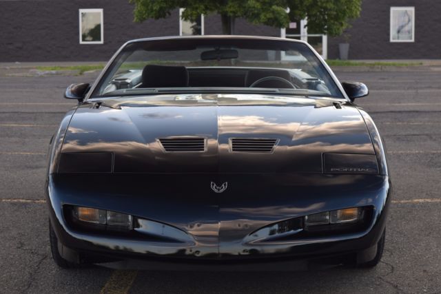 1991 Pontiac Firebird Trans Am Convertible - photo 2