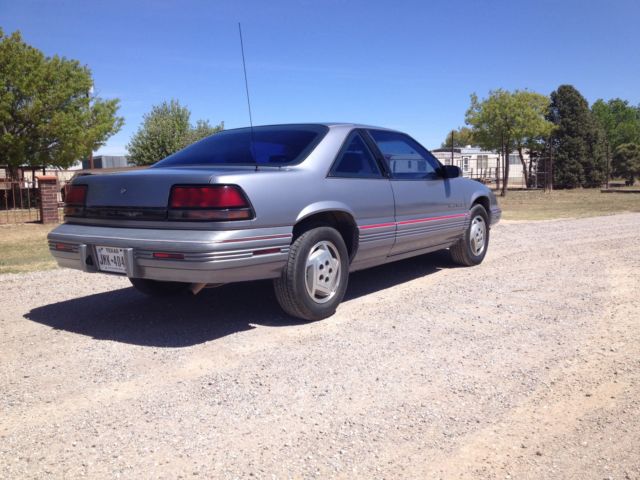 1991 Pontiac Grand Prix SE Coupe 2-Door - photo 3
