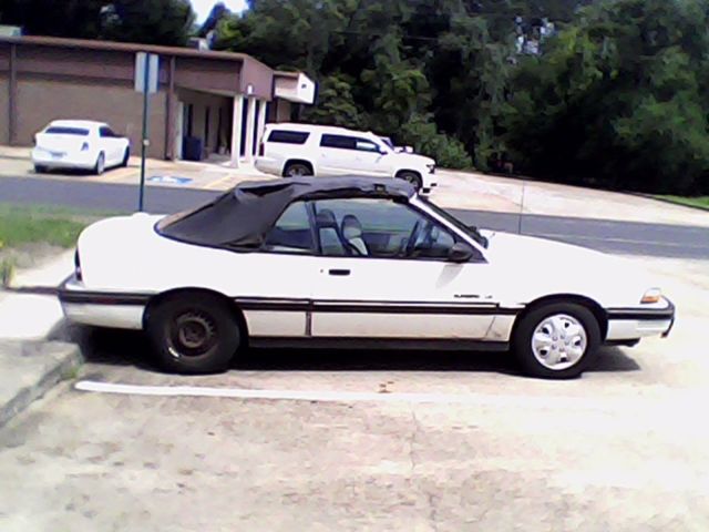 1991 Pontiac Sunbird - photo 2