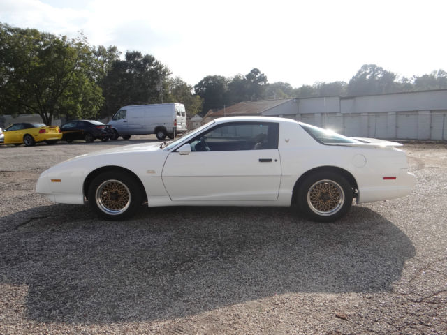 1991 Pontiac Trans Am GTA - photo 6