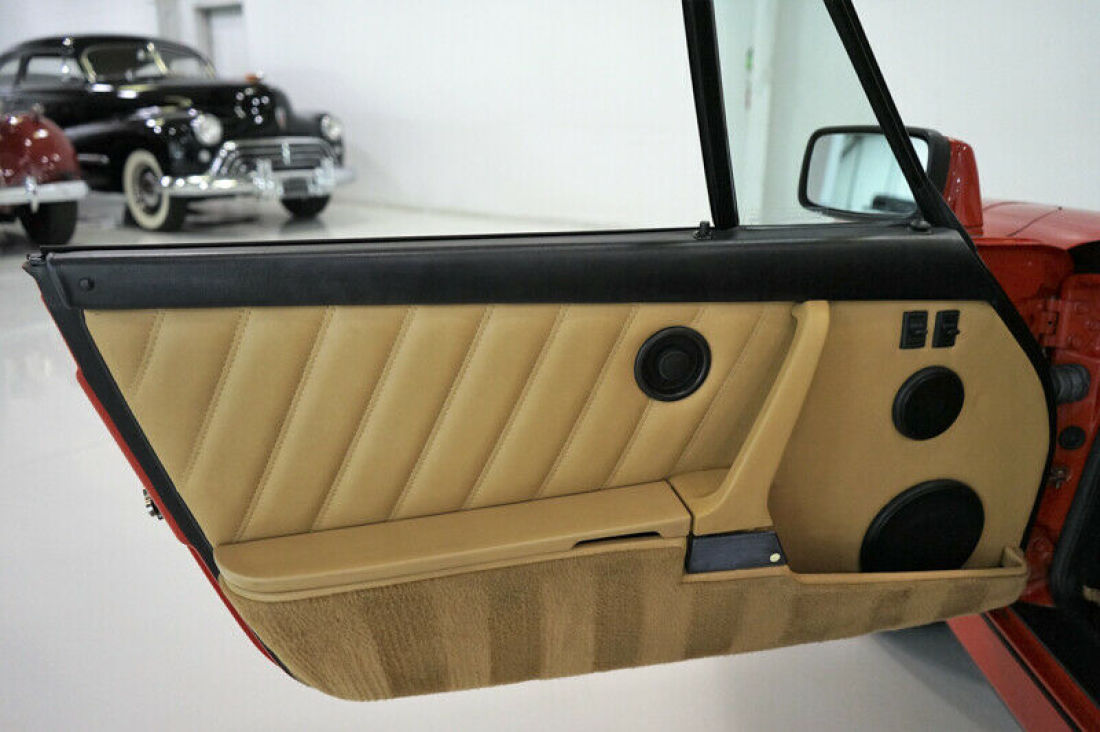 1991 Porsche 911 Carrera 4 Cabriolet - photo 10