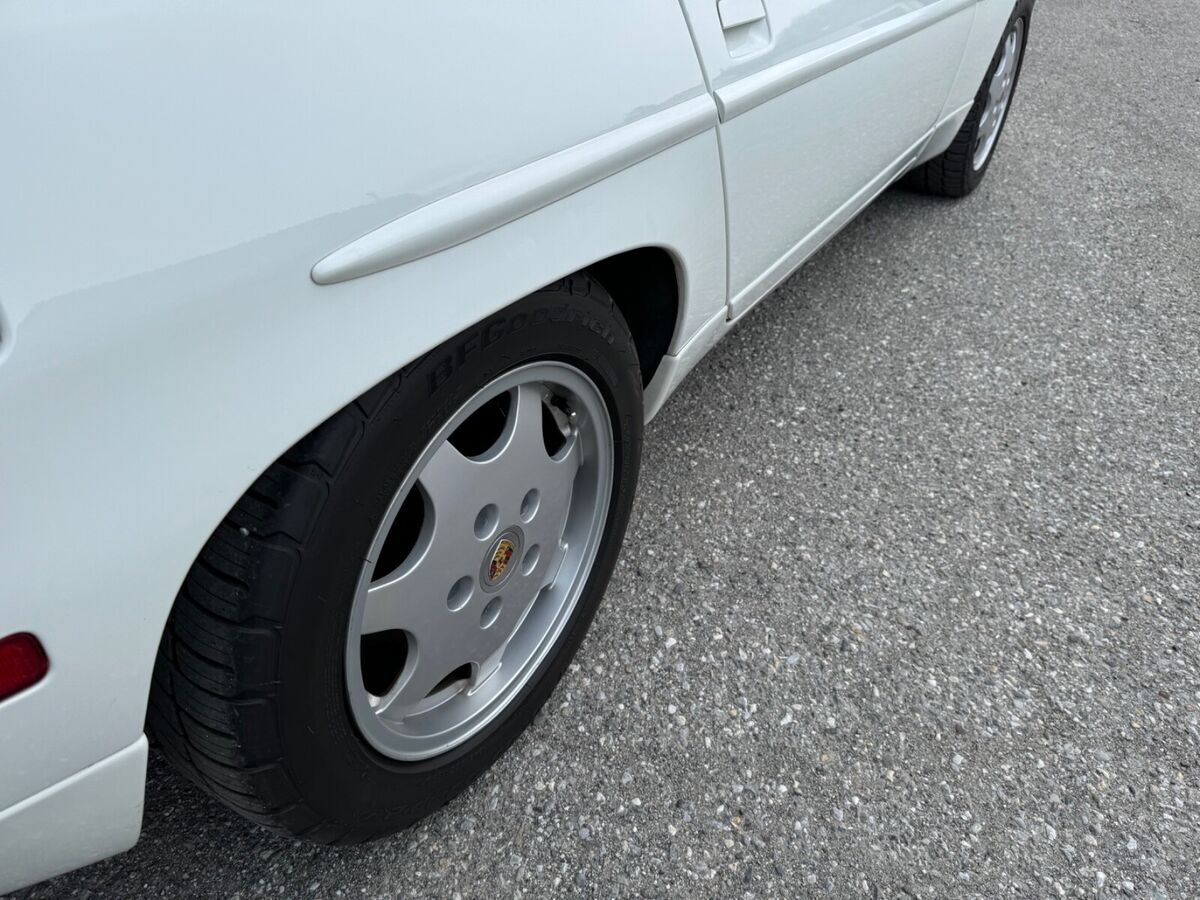 1991 Porsche 928 GT 5 Speed Very Nice Well Sorted Example - photo 12