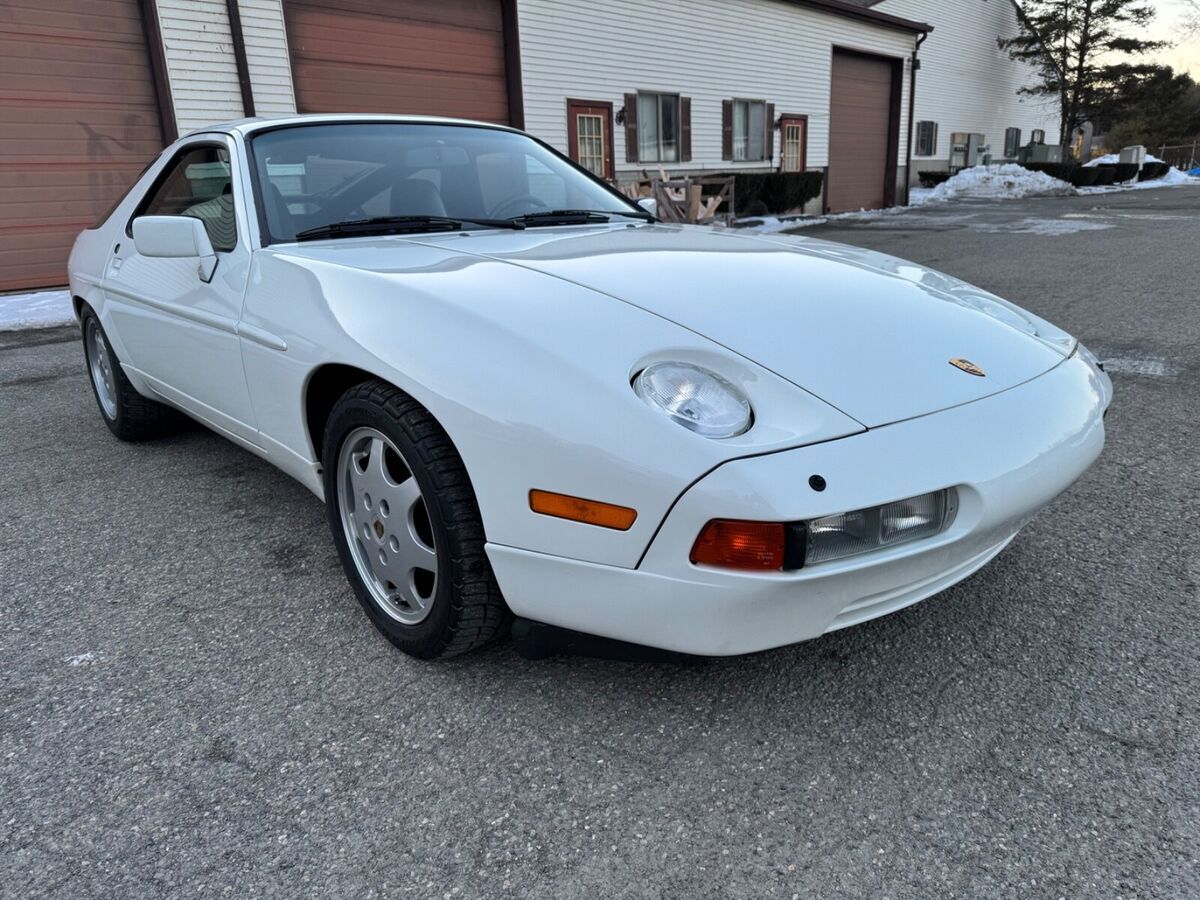 1991 Porsche 928 GT 5 Speed. Detailed Service History, Very Nice - photo 2