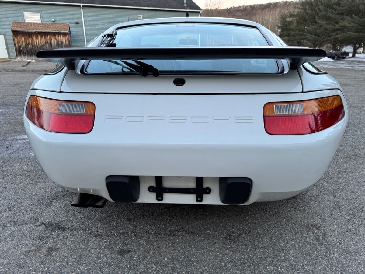 1991 Porsche 928 GT 5 Speed. Detailed Service History, Very Nice - photo 7