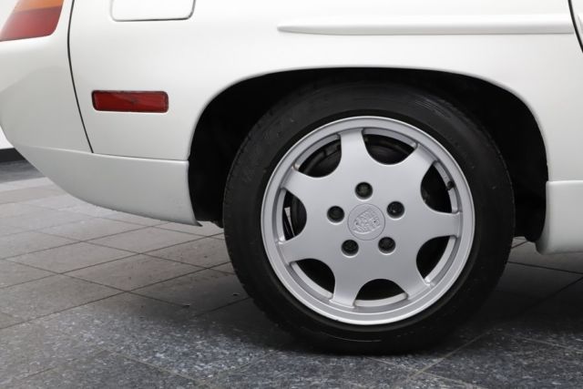 1991 Porsche 928 S4 5.0L V8 316 HP, Rare Survivor - photo 10