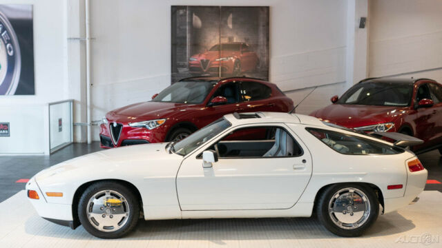 1991 Porsche 928 S4 - photo 2