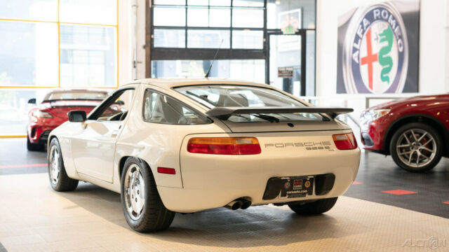 1991 Porsche 928 S4 - photo 3